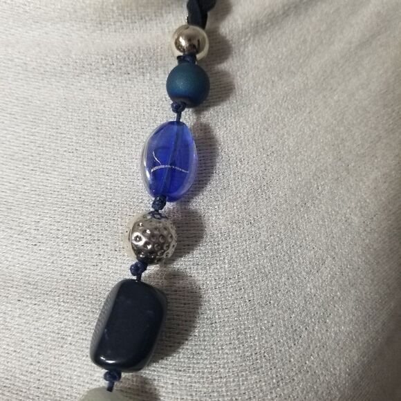 Chuncky Stone Necklace Blue - Picture 4 of 5